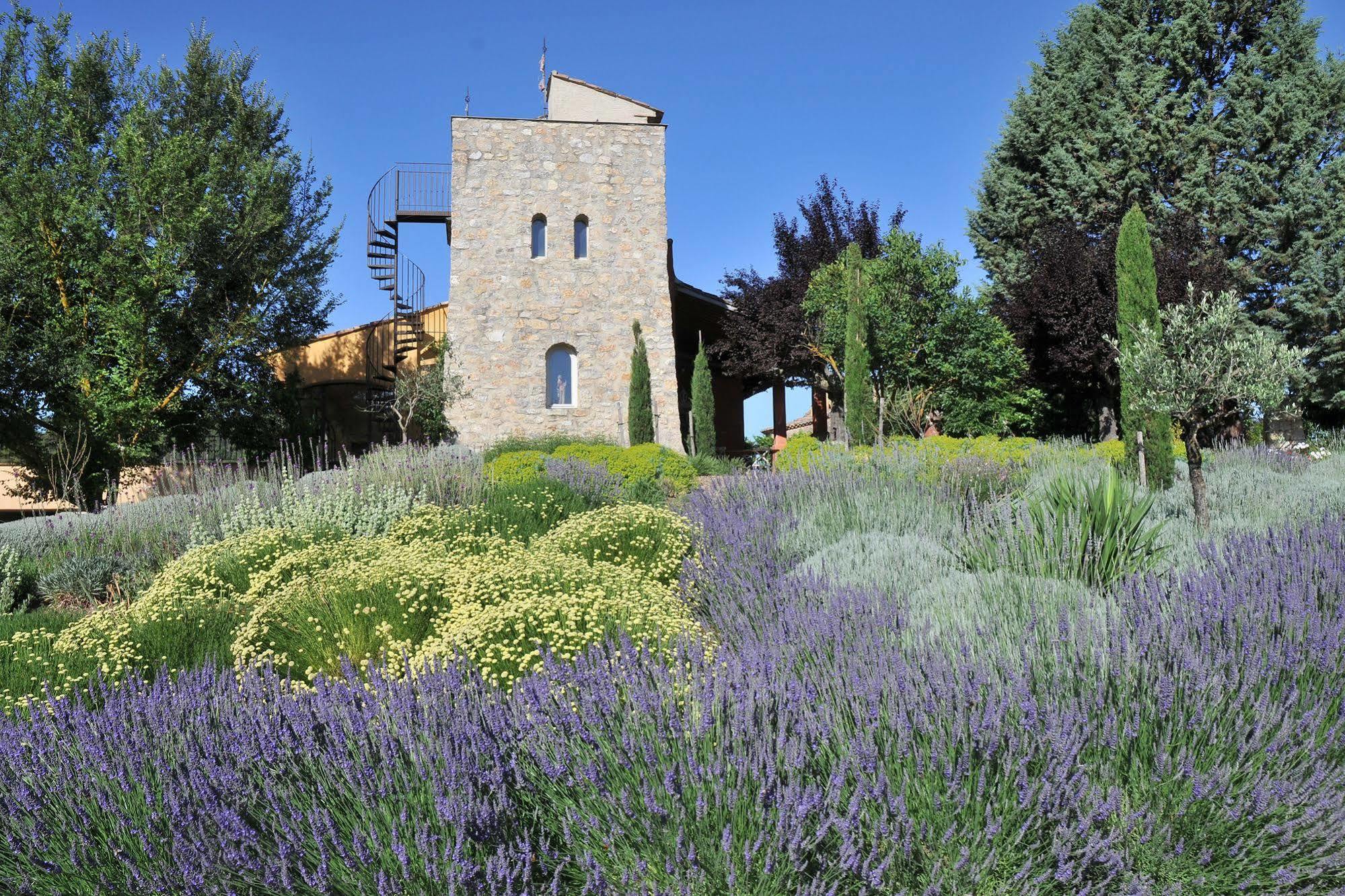 Une Campagne En Provence Bras 외부 사진